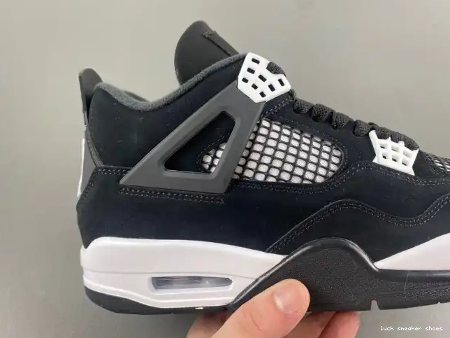 Rep LUCY FQ8138-001 4 JORDAN THUNDER